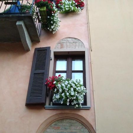 Holiday House Antica Dimora Soggiorni In Langa Centro Storico 拉莫拉 外观 照片
