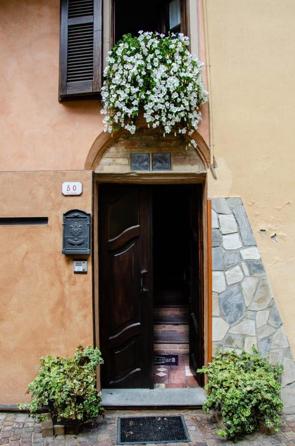 Holiday House Antica Dimora Soggiorni In Langa Centro Storico 拉莫拉 外观 照片