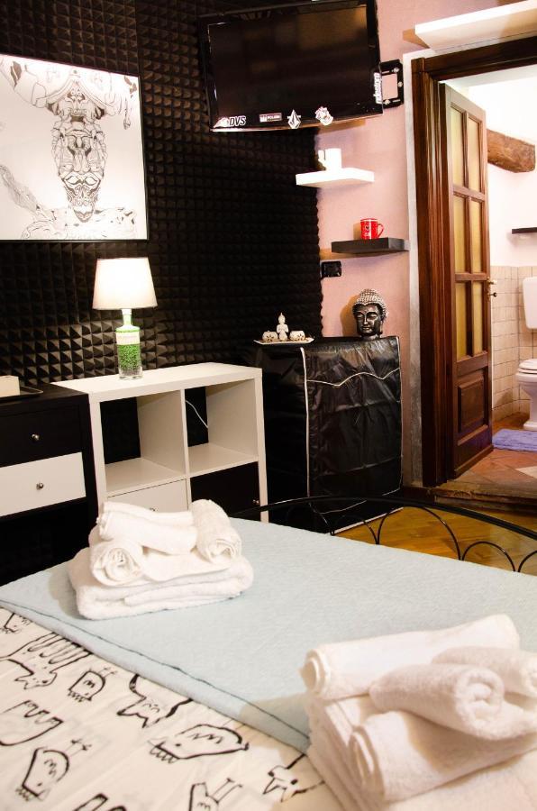 Holiday House Antica Dimora Soggiorni In Langa Centro Storico 拉莫拉 外观 照片