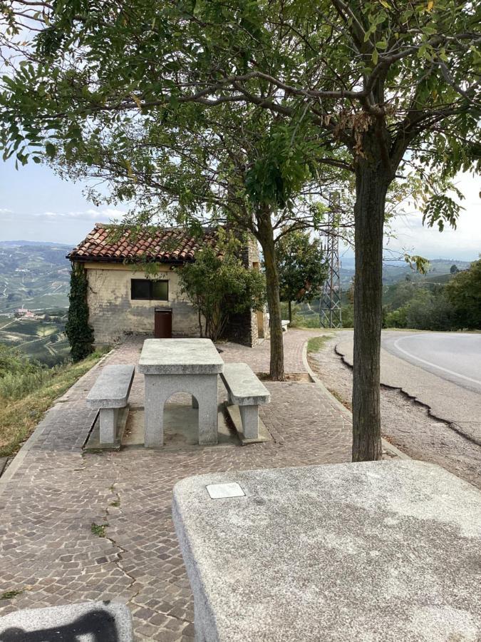 Holiday House Antica Dimora Soggiorni In Langa Centro Storico 拉莫拉 外观 照片